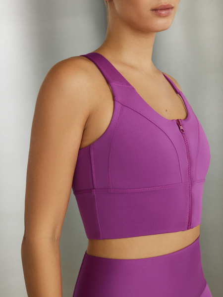 Топ с линиями на лифе Т3 Berry